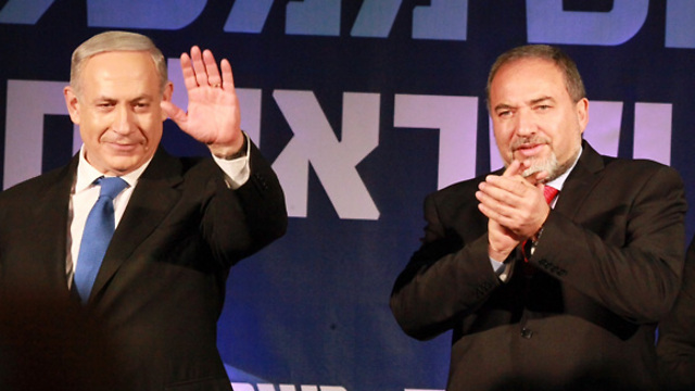  A miniszterelnök és Ávigdor Lieberman, az új védelmi miniszter
