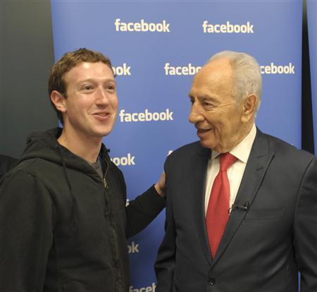 Izraeli műholddal terjesztene netet Zuckerberg