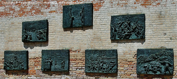  Holokauszt-emlékmű a Ghetto Vecchióban (régi gettó)