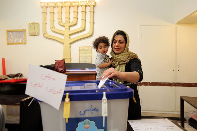 Az iráni választáson a zsidók is szavaztak – képriport