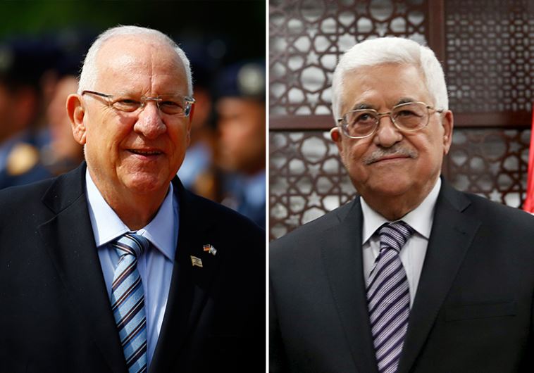  Reuvén Rivlin álllamelnök (balról) és Máhmud Ábbász palesztin elnök