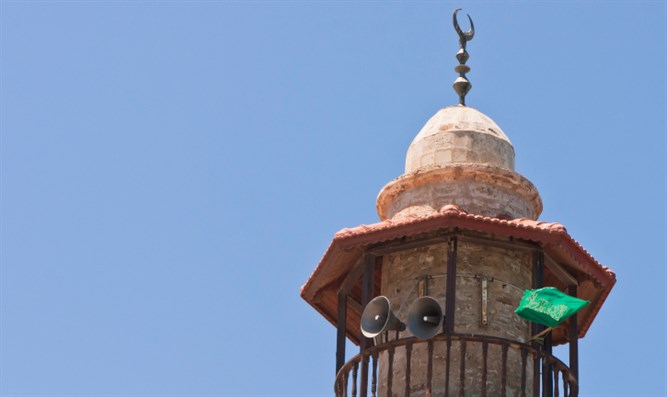 Kihangosított minaret