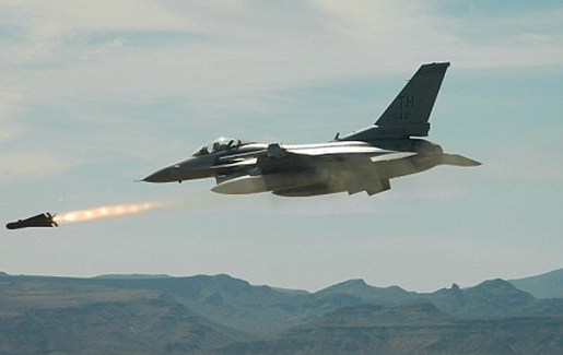Izraeli vadászgép akcióban 