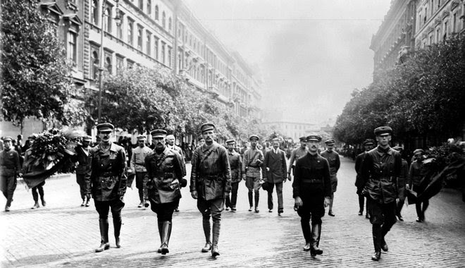 Tettesek és áldozatok – Zsidók a vörös- és a fehérterror napjaiban 1919