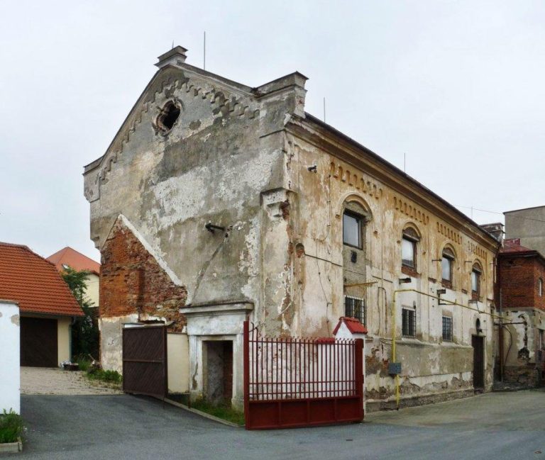 Már nem élnek zsidók a cseh városban, de a zsinagóga megmenekülhet