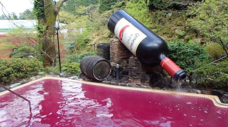 Kétmillió liter bort adtak el évente Jávnéban