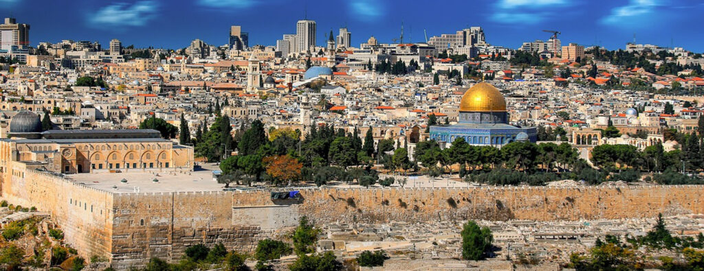 Jeruzsálem Izrael fővárosa, a világ közepe