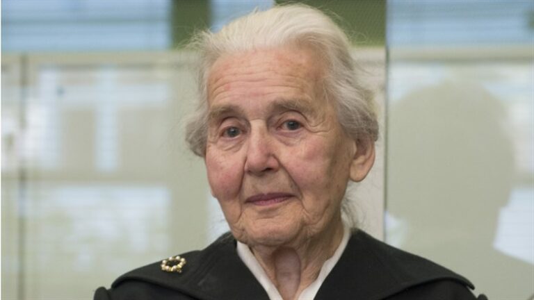 Holokauszttagadásért ítéltek el egy 93 éves nőt