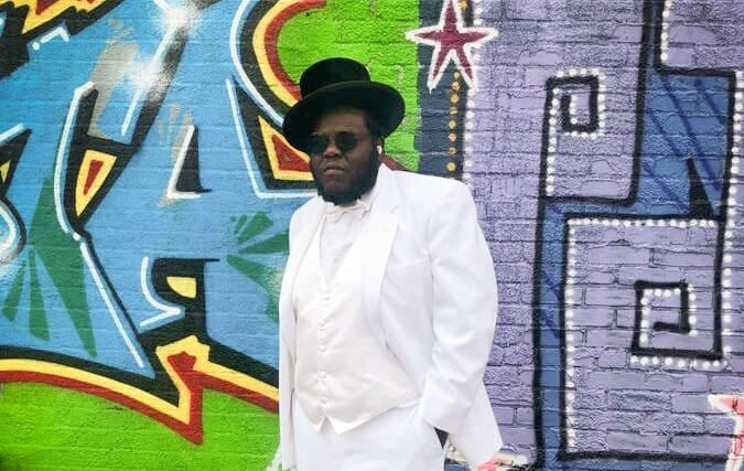 Sorozatot készít az HBO a fekete haszid rapper életéről