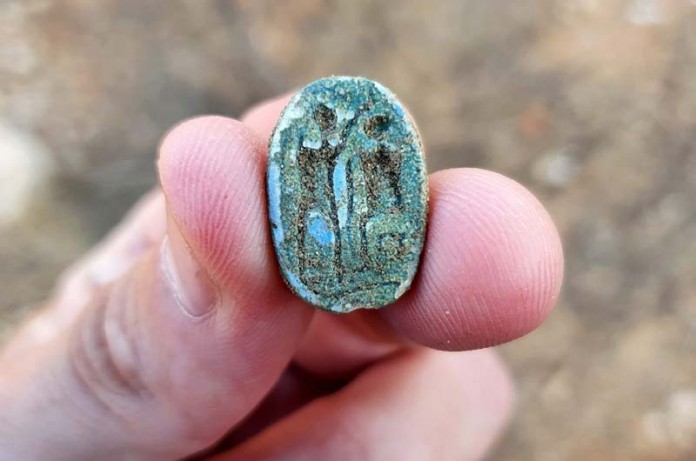 Tel-avivi iskolások háromezer éves szkarabeuszra bukkantak