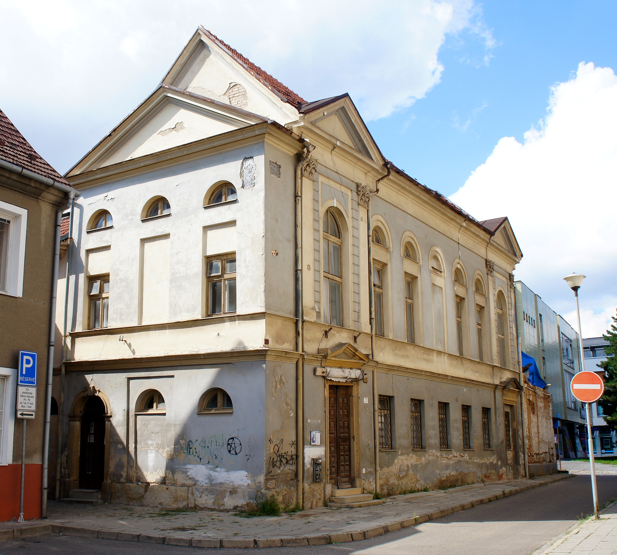 Eladó egy majdnem 200 éves cseh zsinagóga